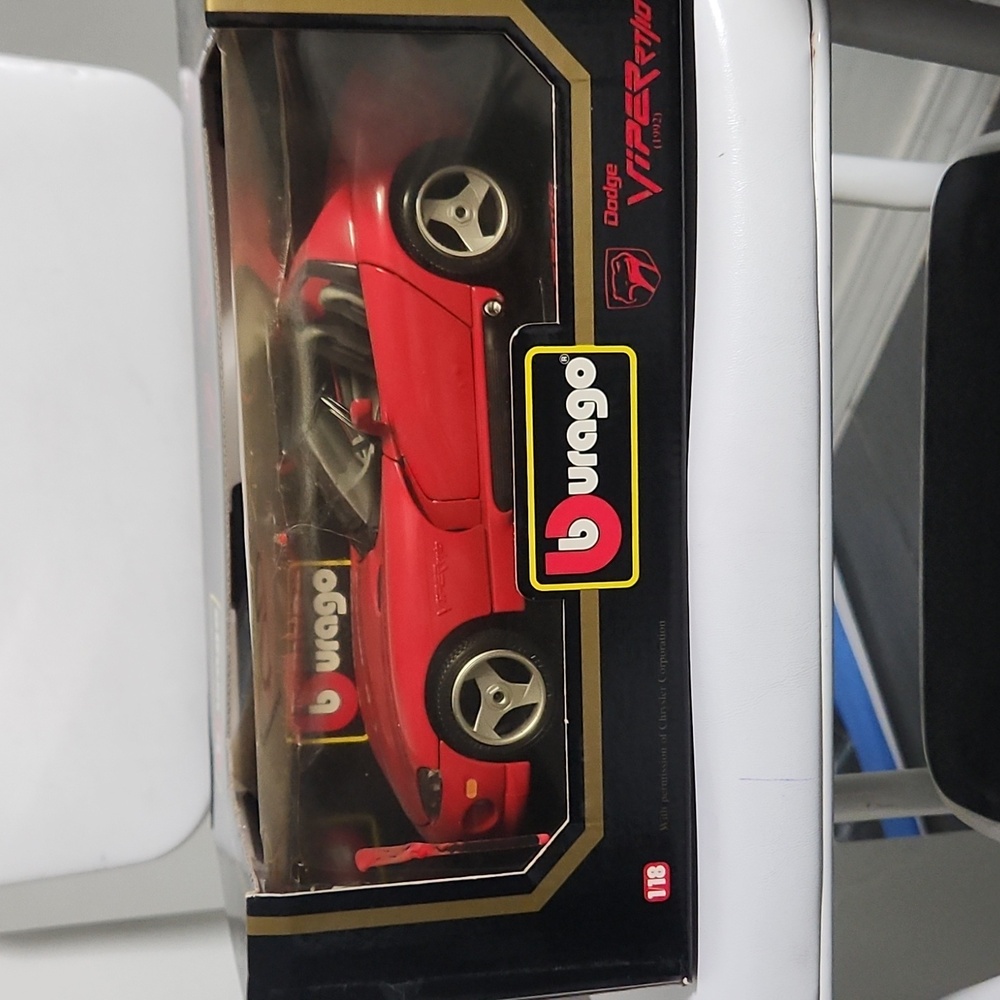 BURAGO DODGE VIPER RT/10  {1992}
